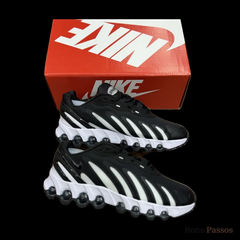 Nike Air Max DN8 Preto e branco